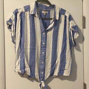 🎉Blue & white striped crop tie waist shirt